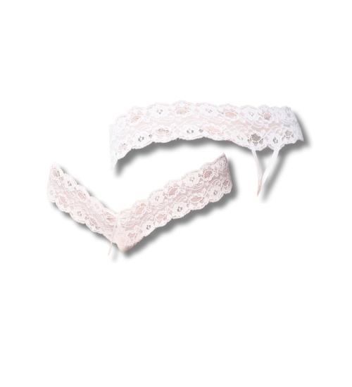 Svůdná bílá tanga s otvorem