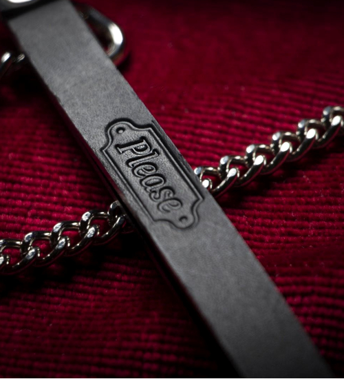 Šňůrka na krk Domination - kožená elegance 100 cm