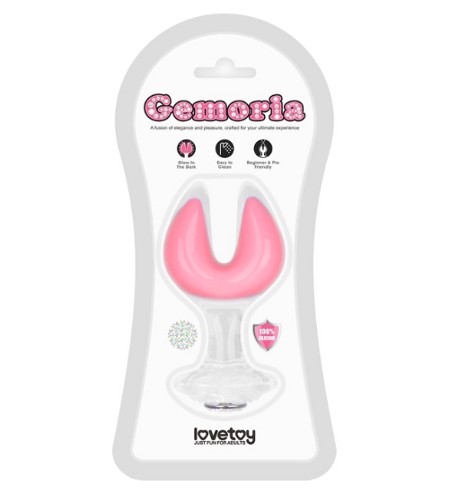 Plug svítící ve tmě