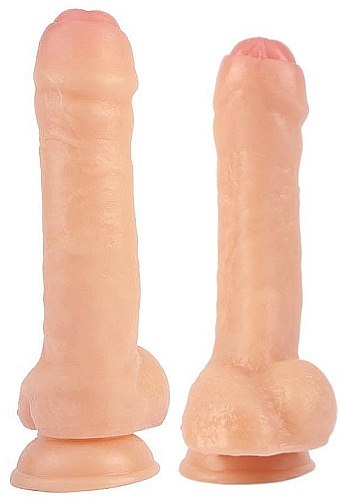 Dildo s předkožkou