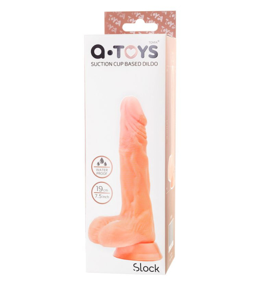 Realistické dildo s přísavkou