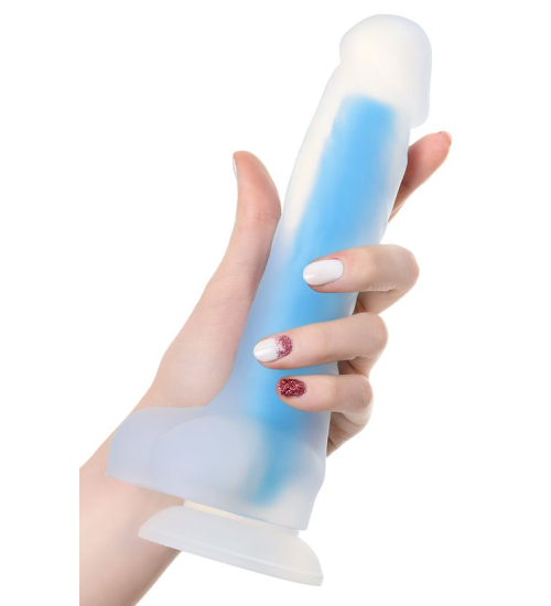 Penis, který svítí ve tmě