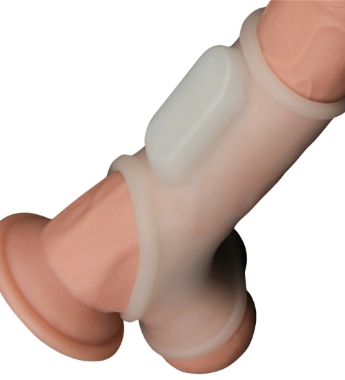 Vibrační bílý návlek na penis