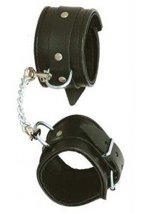 Pevné kožené pouta