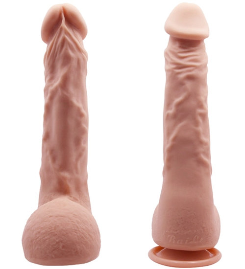 Realistické dildo v kybernetické kůži