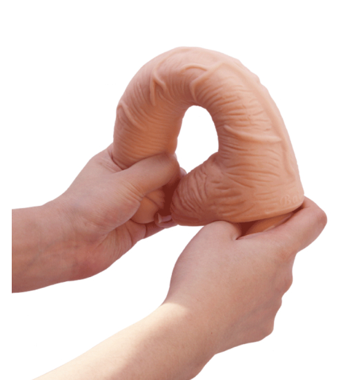 Velké realistické dildo v tělové barvě