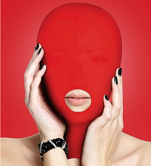 Červená maska podřízenosti