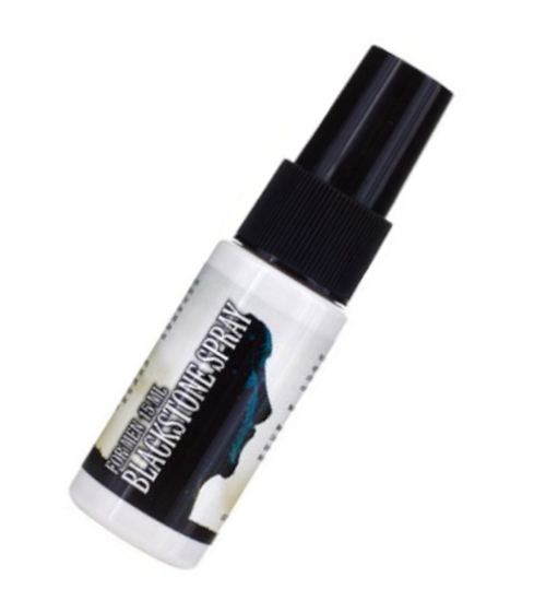 Černý kámen ve spreji